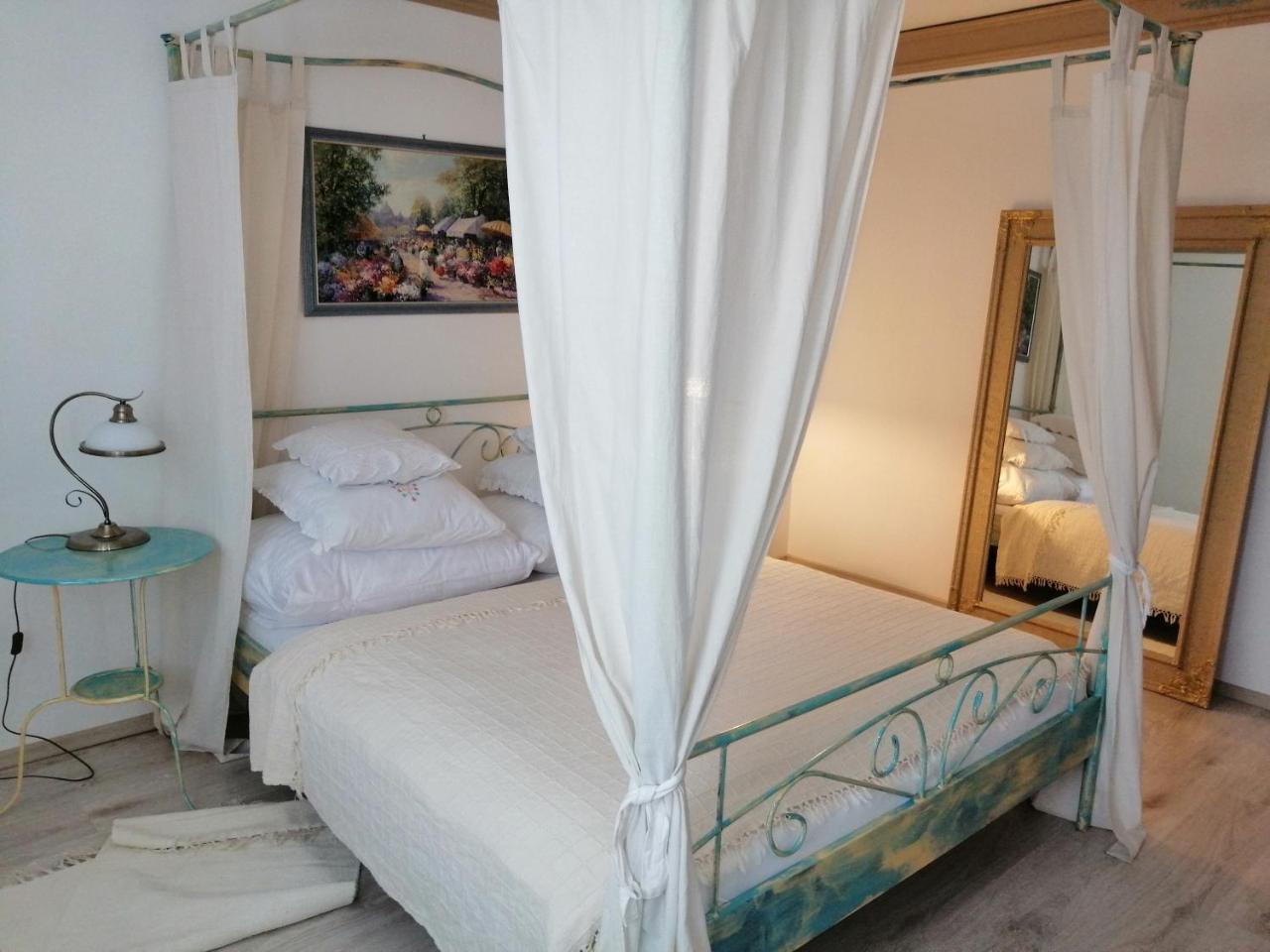 Entrez Apartment 1 Košice Buitenkant foto